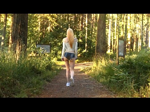 ❤️ O femeie frumoasă se mișcă încet, nu video nud ☑ at ro.villagesexvideos.ru ❤